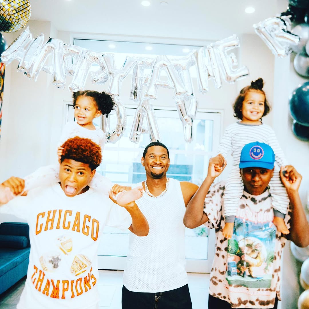 Usher Raymond and his children, Usher "Cinco, Naviyd, Sovereign and Sire, from a post dated June 20, 2023. | Source: Instagram/usher
