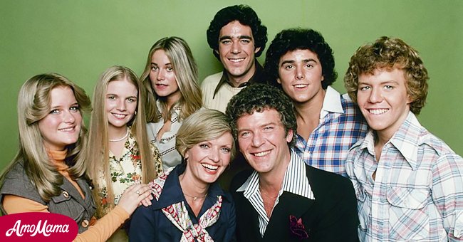 "The Brady Bunch" cast including Florence Henderson and her on-screen children | Photo: Getty Images