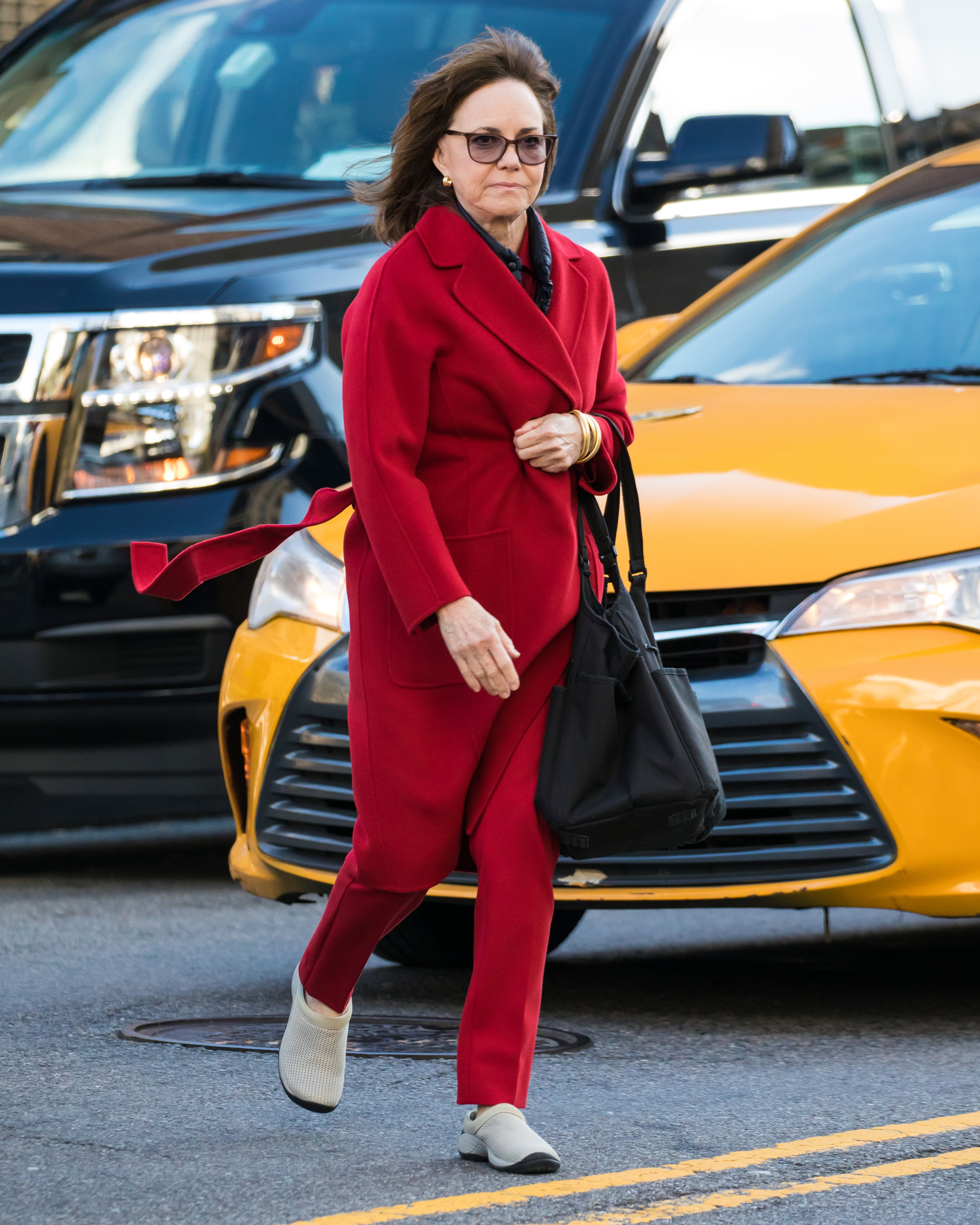 Sally Field seen on set of "Maniac" on November 15, 2017, in New York, New York | Source: Getty Images