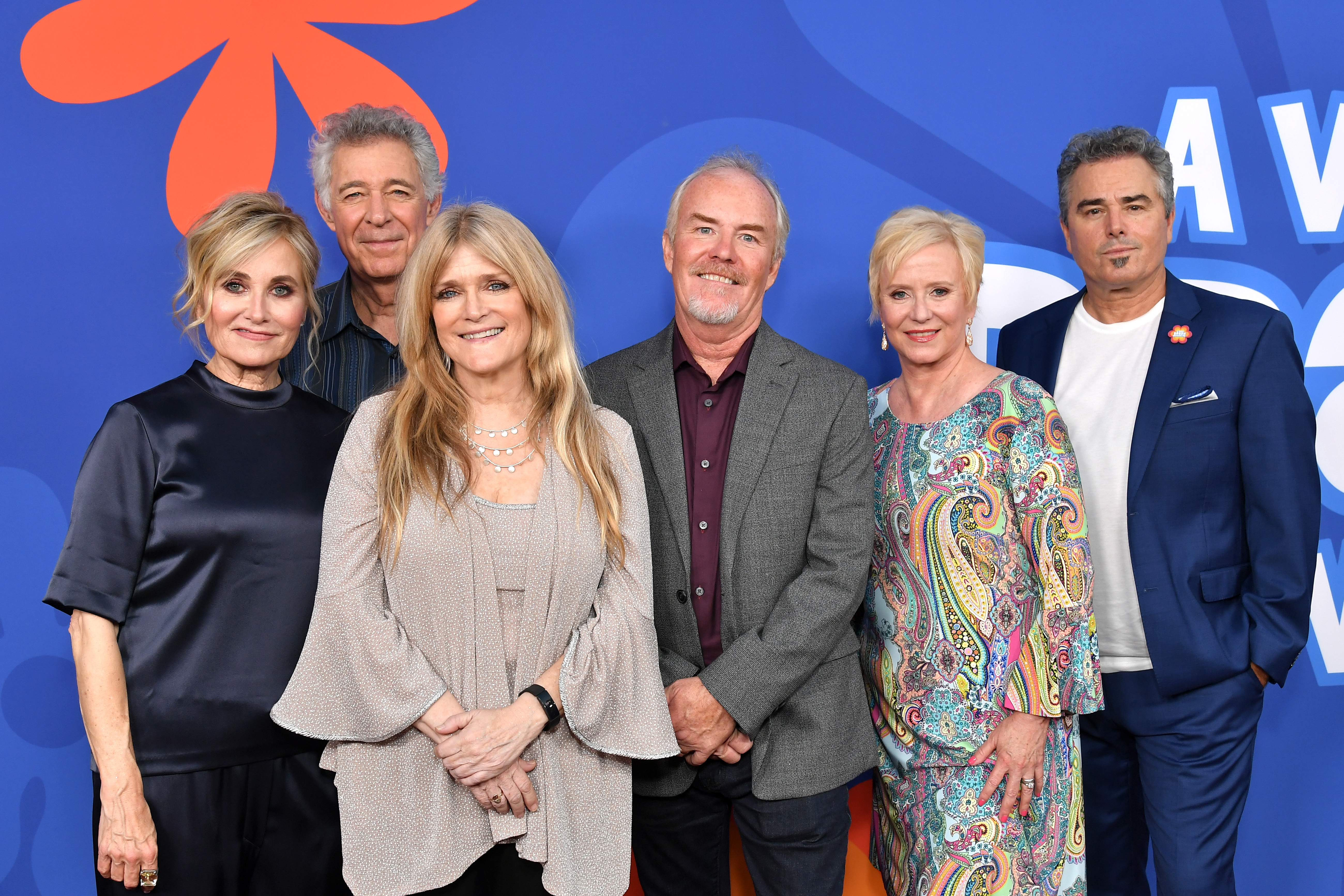 Maureen McCormick, Barry Williams, Susan Olsen, Mike Lookinland, Eve Plumb, and Christopher Knight | Source: Getty Images