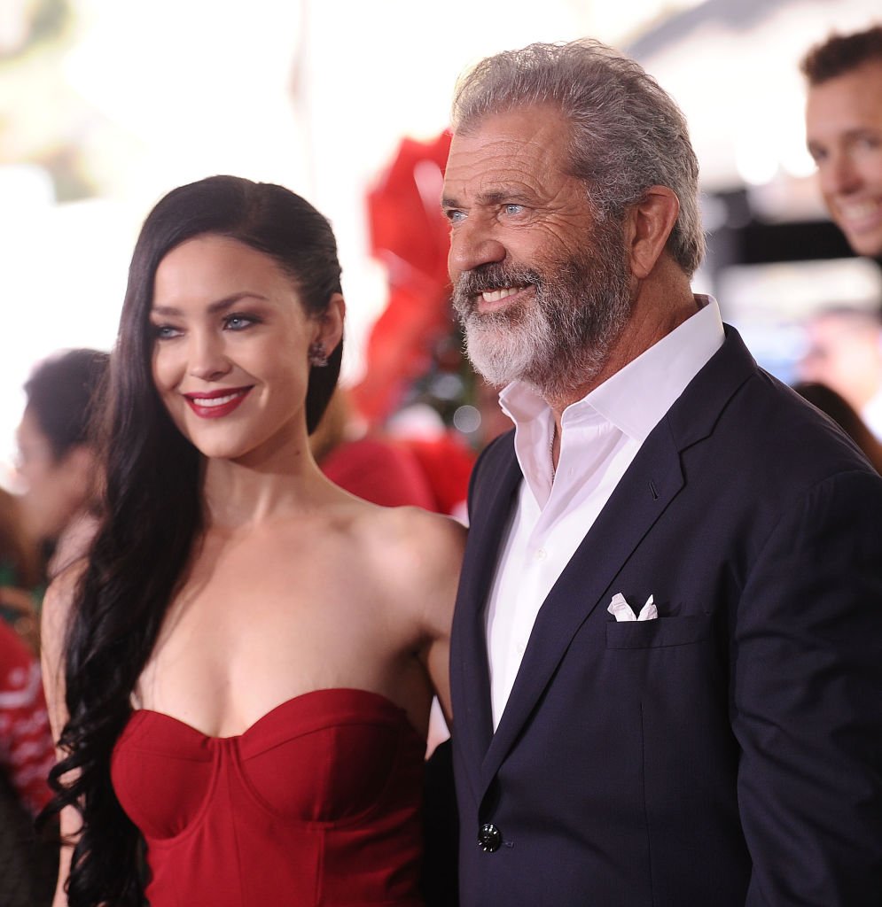 Actor Mel Gibson and Rosalind Ross attend the premiere of "Daddy's Home 2" at Regency Village Theatre | Photo: Getty Images