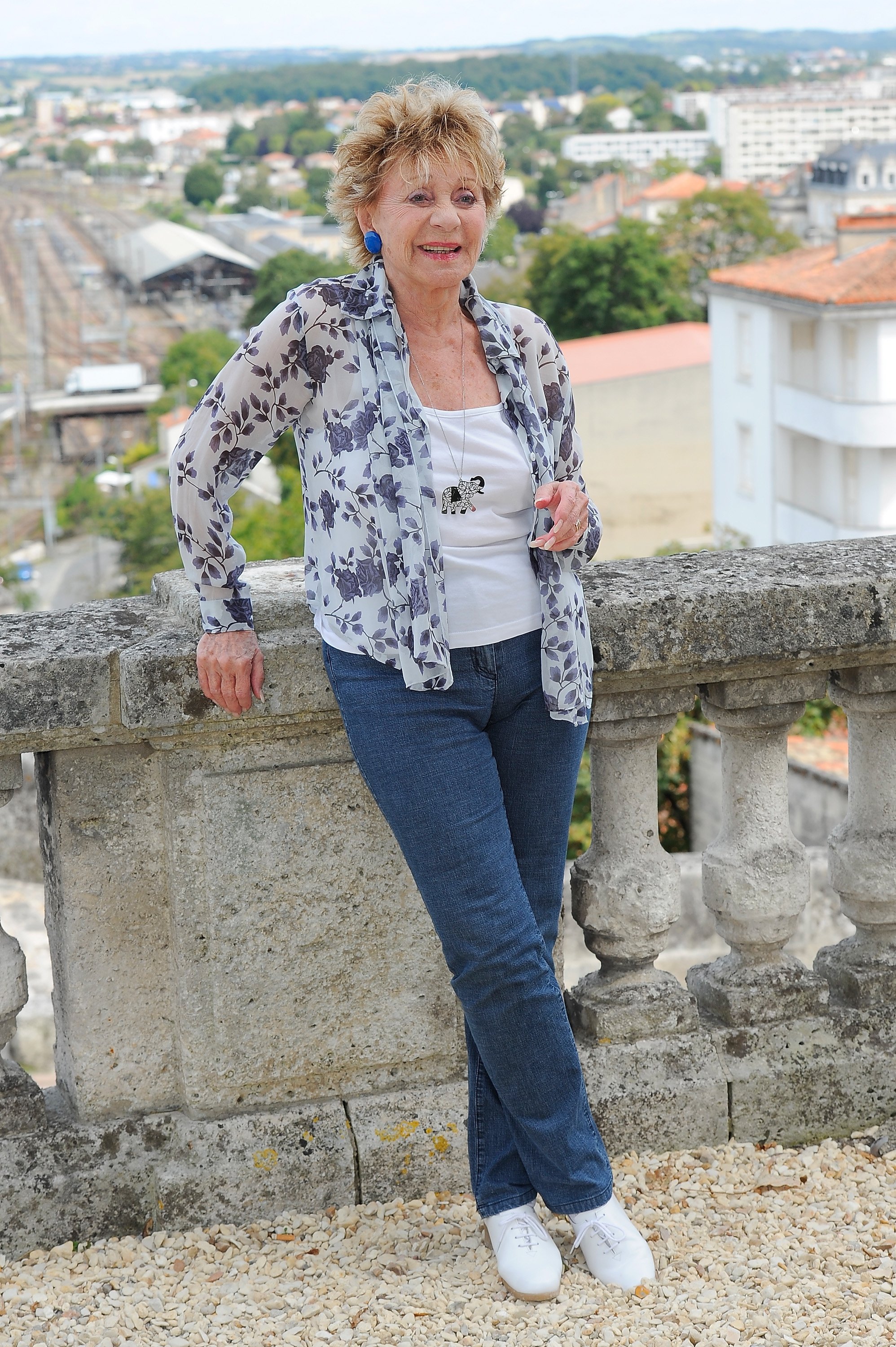 Annie Cordy assiste à la séance de photos "Les Souvenirs" à l'hôtel Mercure lors du 7e Festival du film francophone d'Angoulême le 24 août 2014 à Angoulême, France. | Photo : Getty Images