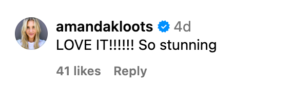 A screenshot of a comment talking about Jennifer Love Hewitt's new look posted on August 26, 2023 | Source: Instagram/jenniferlovehewitt
