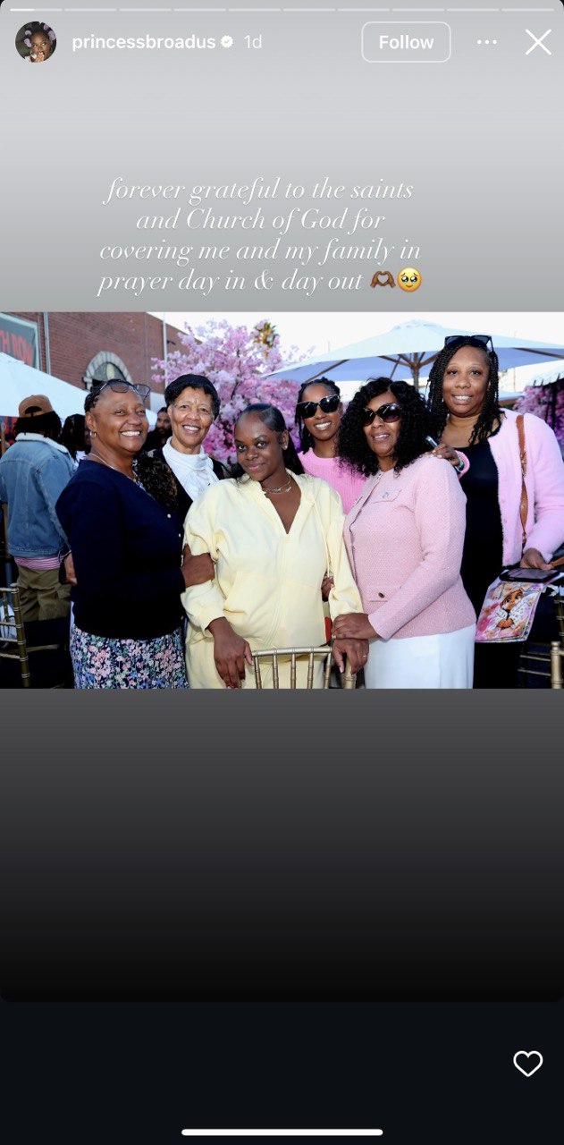 Friends and family mourn with Cori Broadus. | Source: Instagram Story/princessbroadus