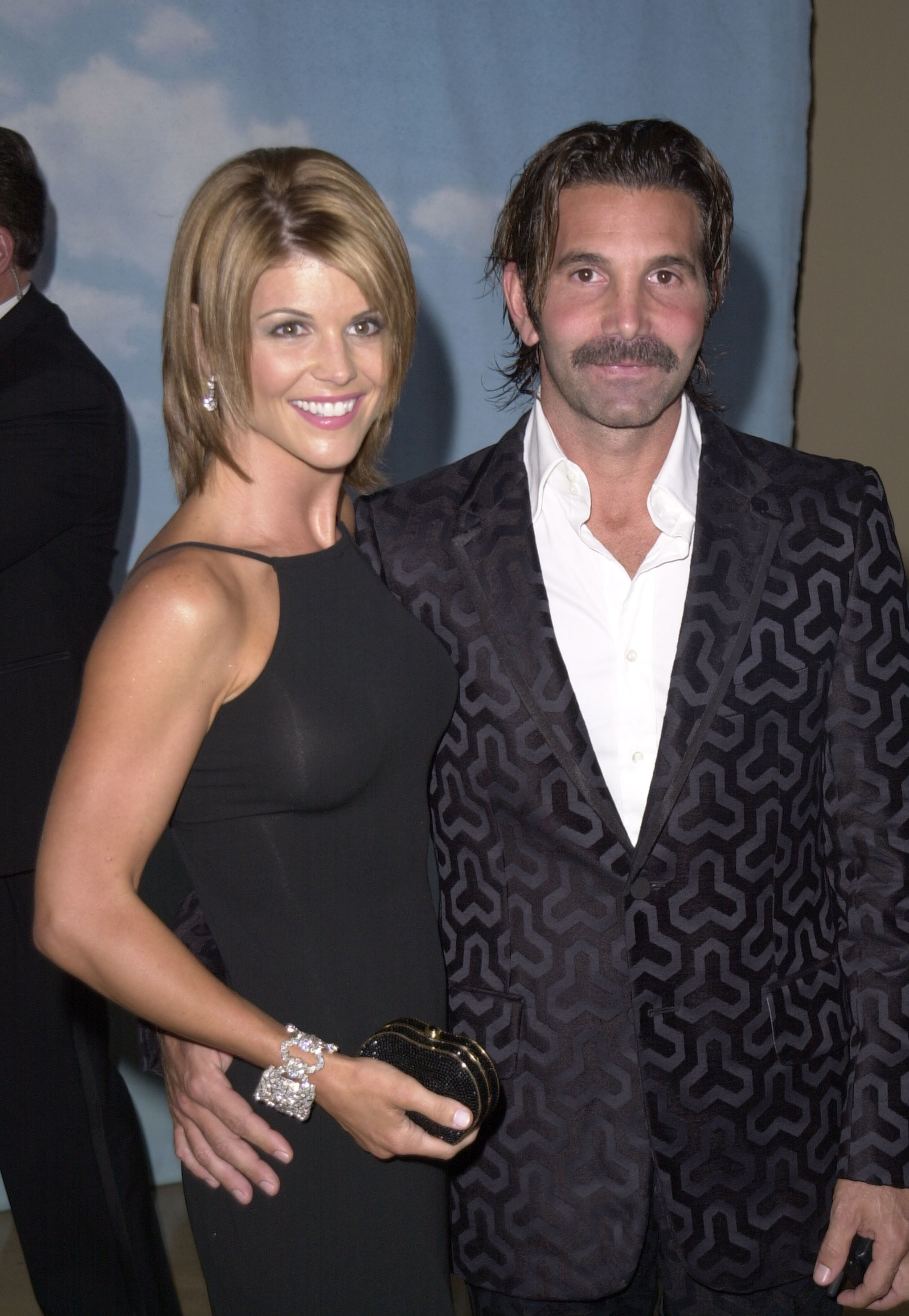 Mossimo Giannulli and Lori Loughlin during 14th Carousel of Hope Ball for Barbara Davis Center for Diabetes at Beverly Hills Hilton Hotel in California, on October 28, 2000 | Source: Getty Images