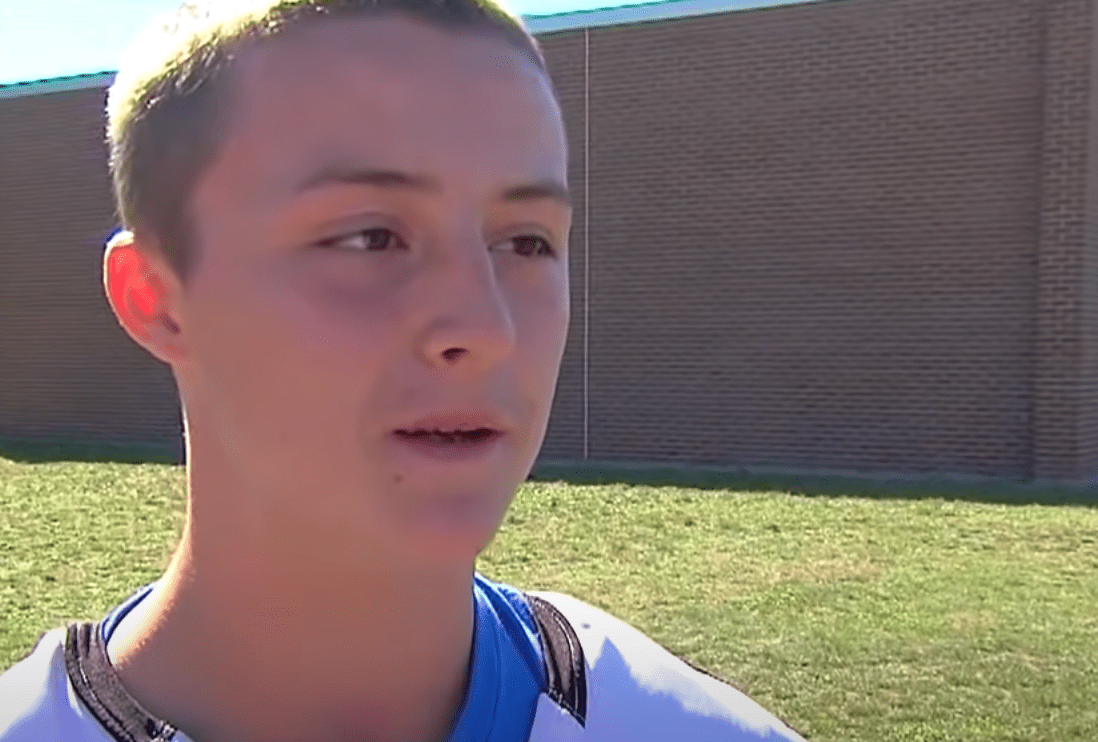 Football player explains the swift action he took to save a boy from a potential kidnapper | Photo: Youtube/WXYZ-TV Detroit | Channel 7 