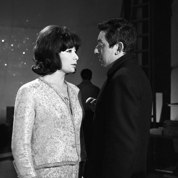 Juliette Gréco et Serge Gainsbourg | Photo : Getty Images