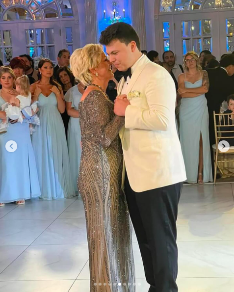 Kelli Carpenter and Blake O'Donnell sharing a mother-son dance at his wedding, posted on August 18, 2024 | Source: Instagram/theannesteele