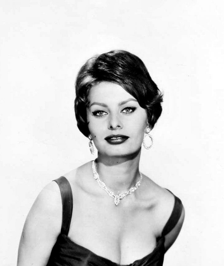 Sophia Loren studio portrait, circa 1958 | Source: Getty Images