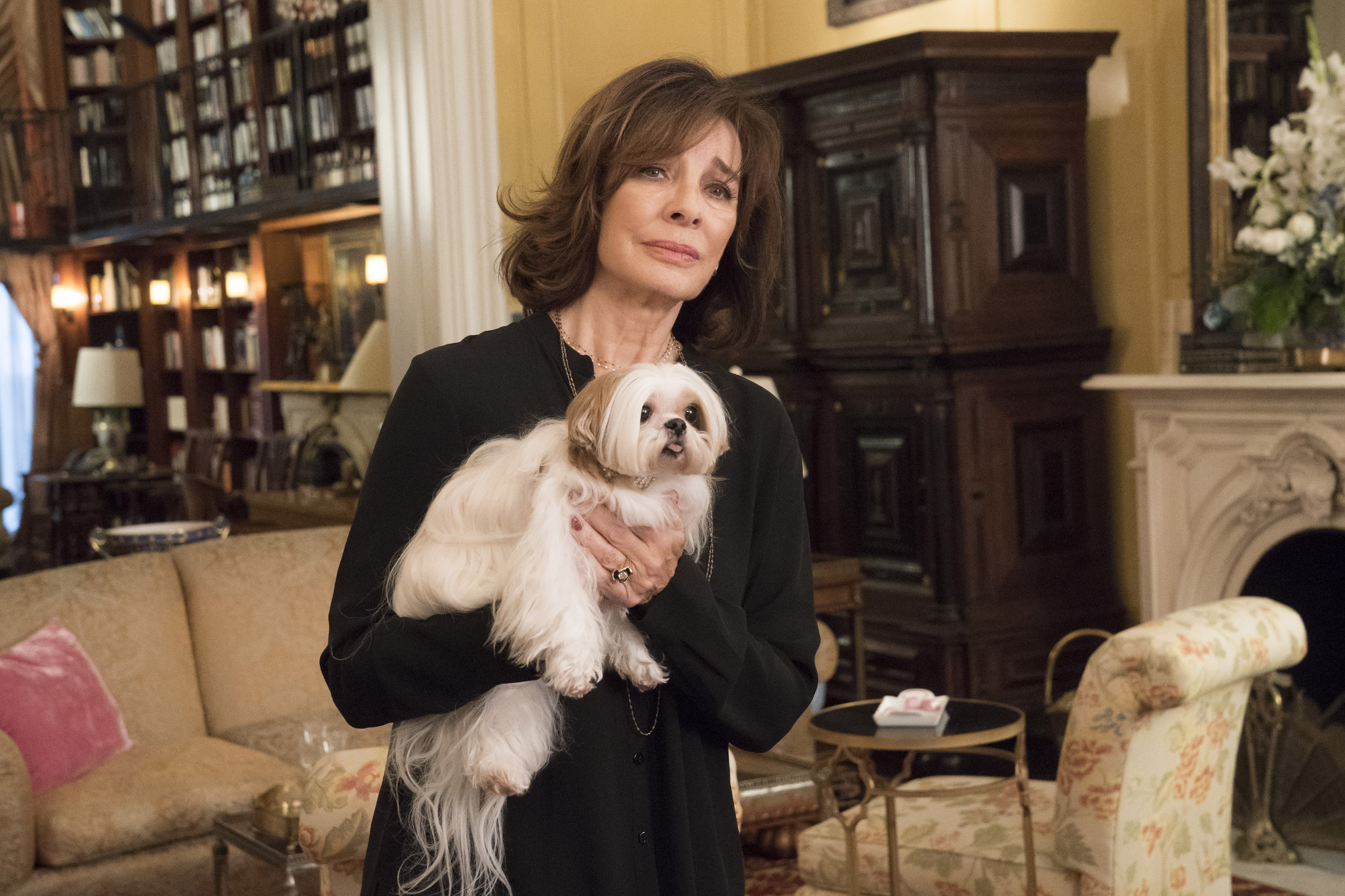 Anne Archer on the set of "Law & Order: Special Victims Unit," 2018 | Source: Getty Images