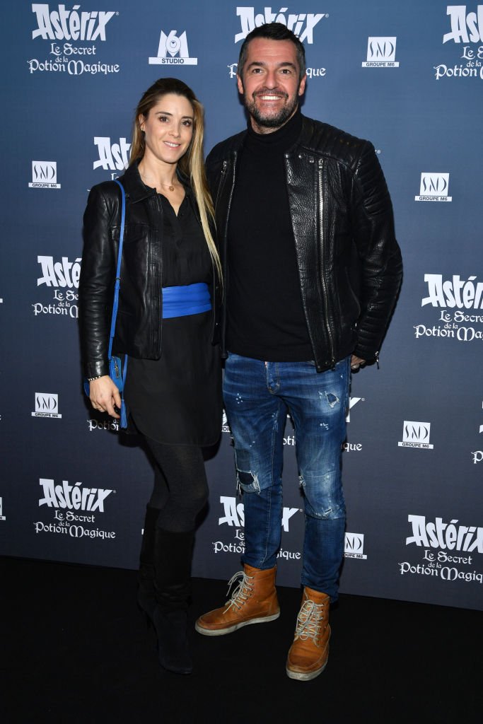 Arnaud Ducret et Claire Francisci assistent à la première parisienne de "Astérix, Le Secret de la Potion Magique" au Cinéma UGC Normandie le 02 décembre 2018 à Paris, France. | Photo : Getty Images