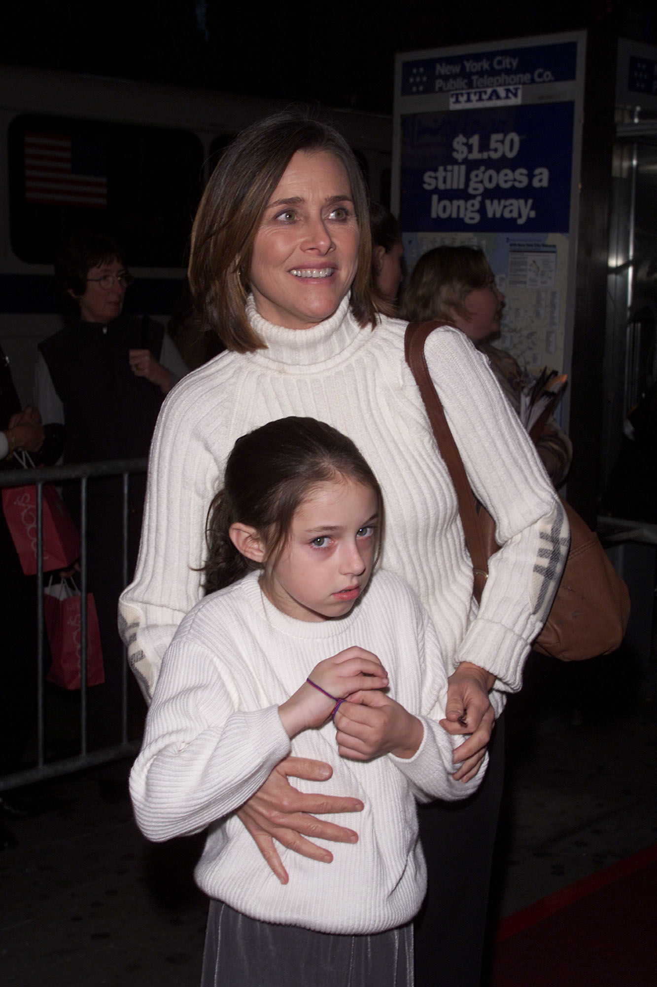 Meredith Vieira and Lily arrive for a special performance of 42nd Street, hosted by Julie Andrews at the Ford Center for the Performing Arts in New York City on November 27, 2001. | Source: Getty Images