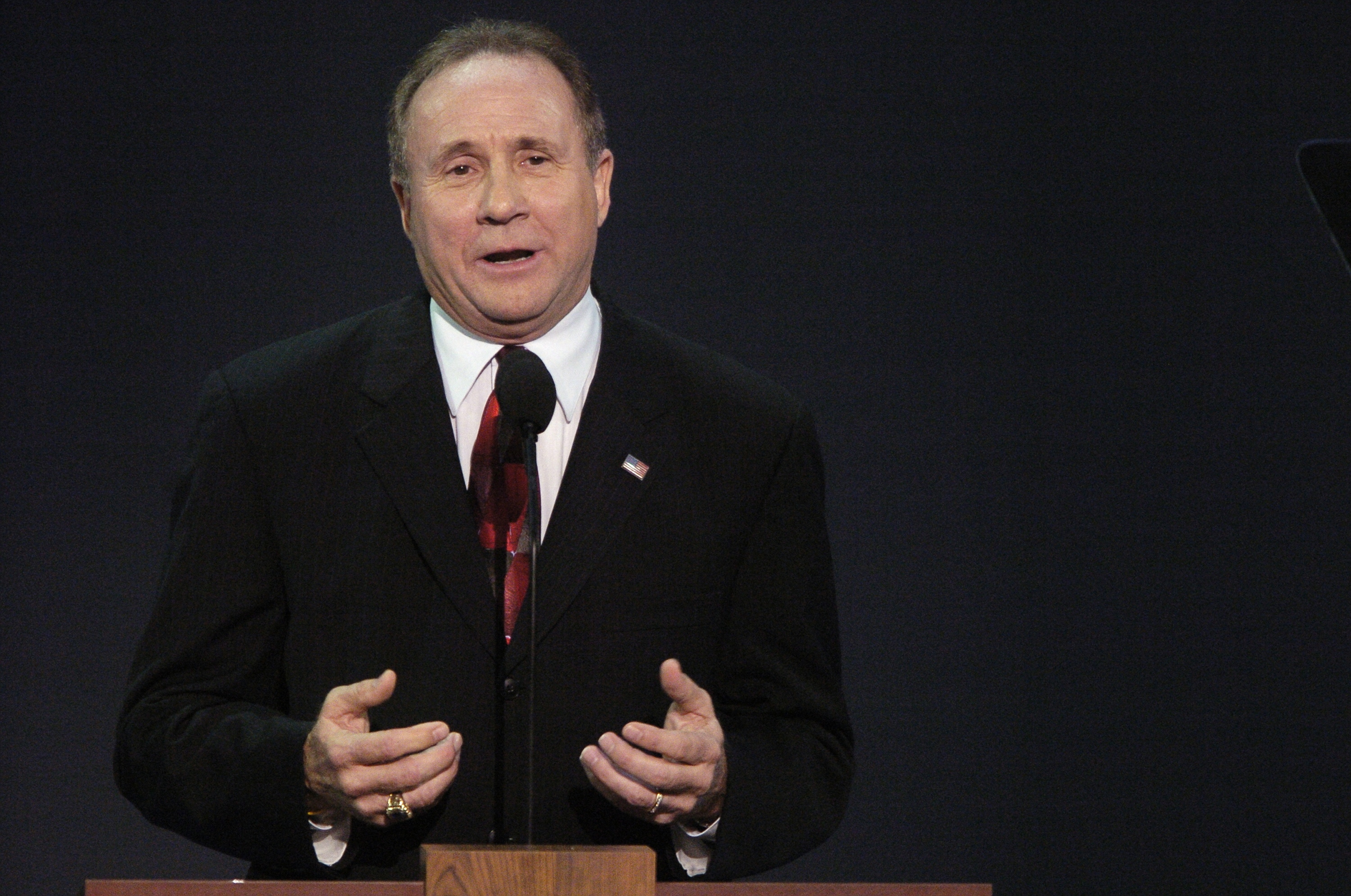 Michael Reagan speaks during a memorial for his father on the third day of the Republican National Convention at Madison Square Garden on September 1, 2004 | Source: Getty Images