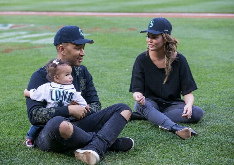 The Legends lounging on a baseball field | Source: Getty Images/GlobalImagesUkraine