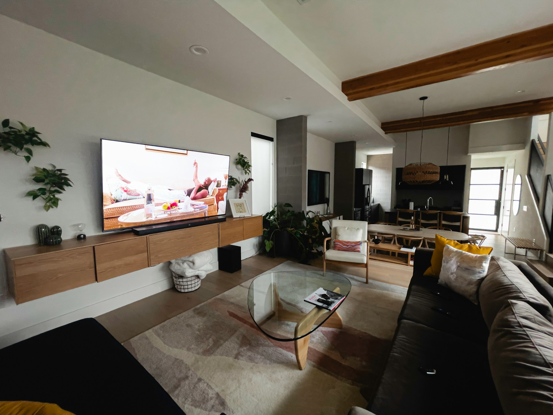 A living room interior | Source: Unsplash