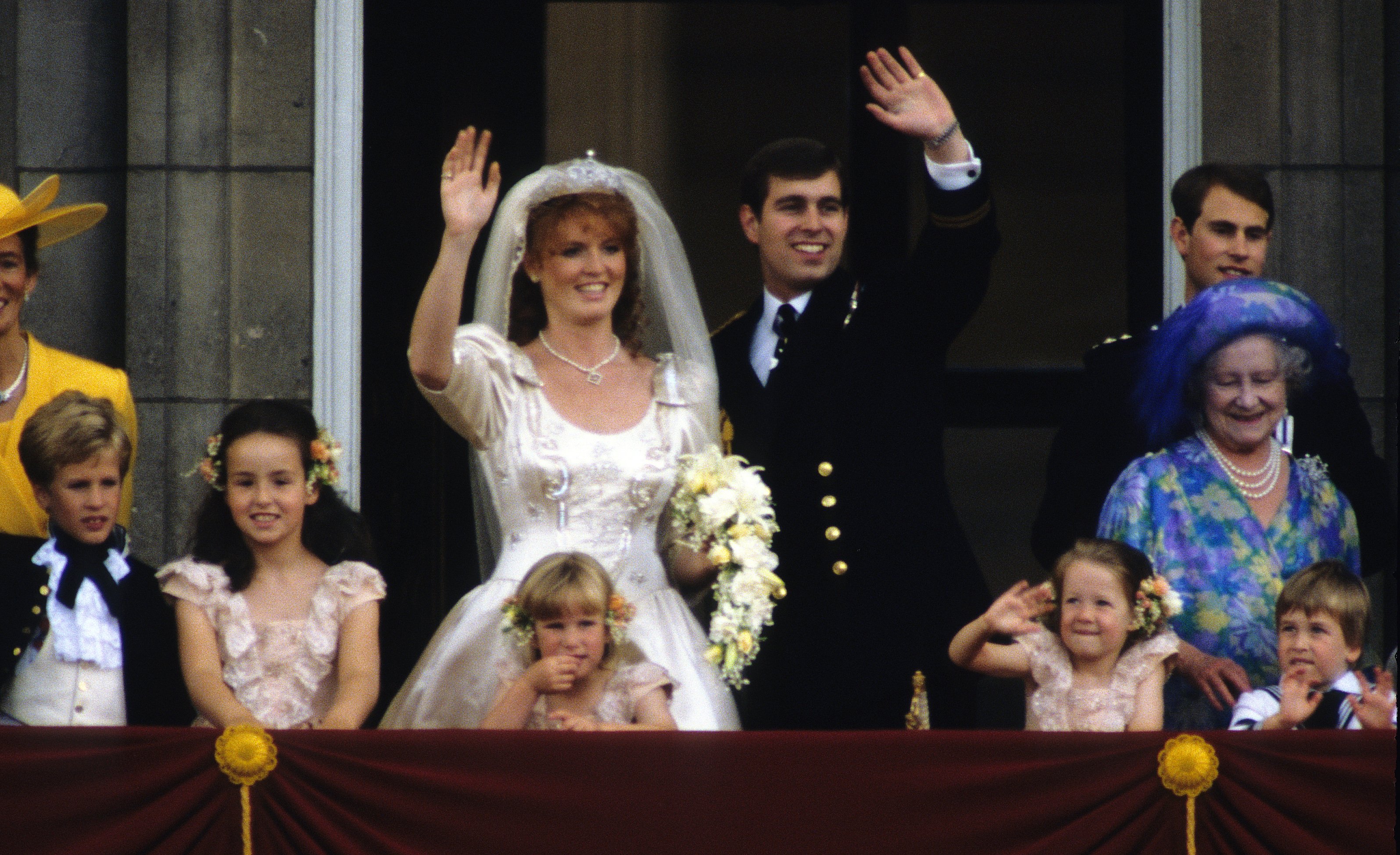  Sarah Ferguson, Duchess of York and Prince Andrew, Duke of York on their wedding day on July 23, 1986, in London, England. | Source: Getty Images.