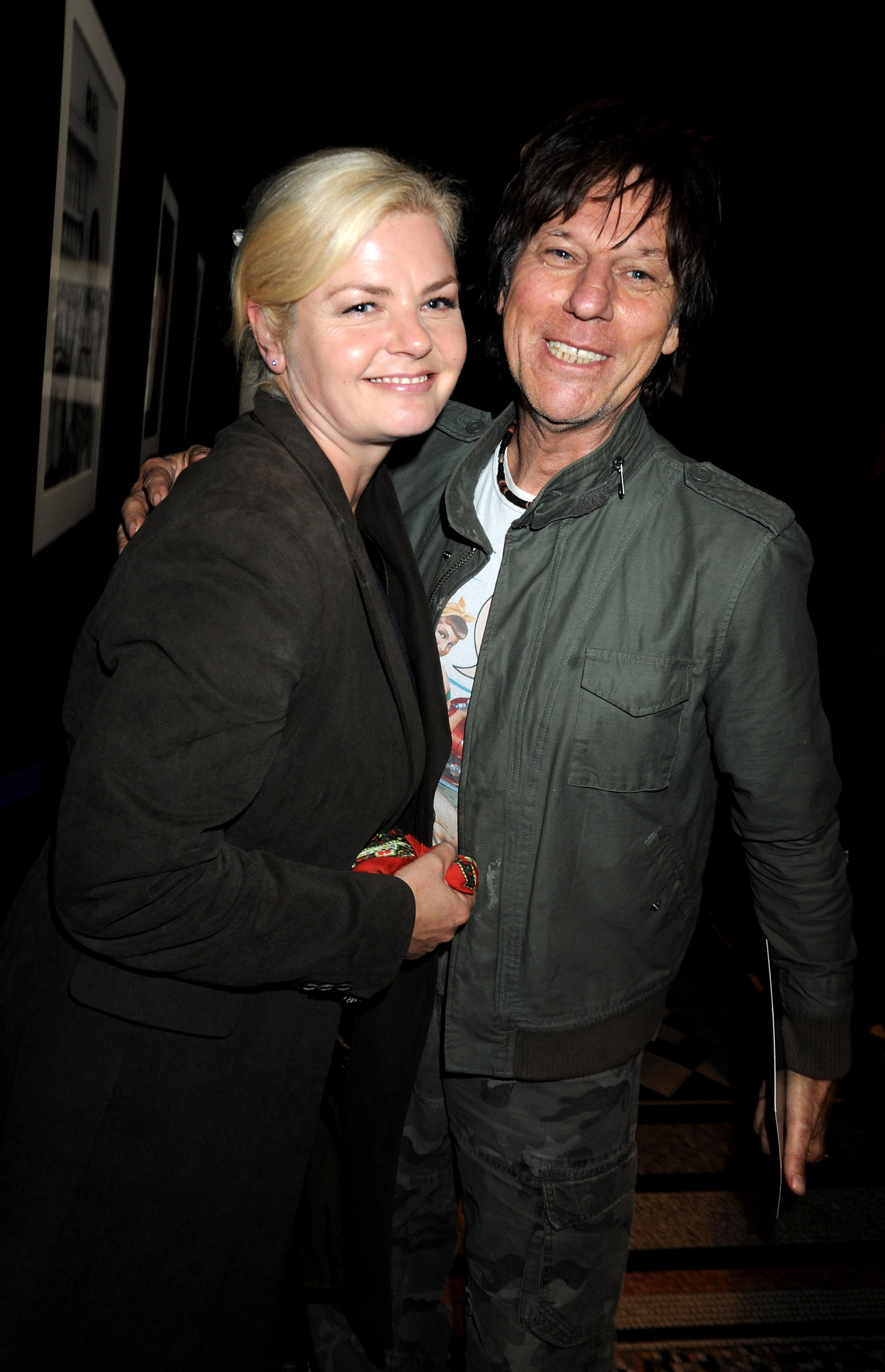 Sandra Cash and Jeff Beck at the 30 Days of Fashion and Beauty Gala on September 16, 2008, in London, England. | Source: Getty Images