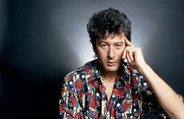 Alain Bashung en 22 mars 1990. | Photo : Getty Images Alain Bashung en 22 mars 1990. | Photo : Getty Images