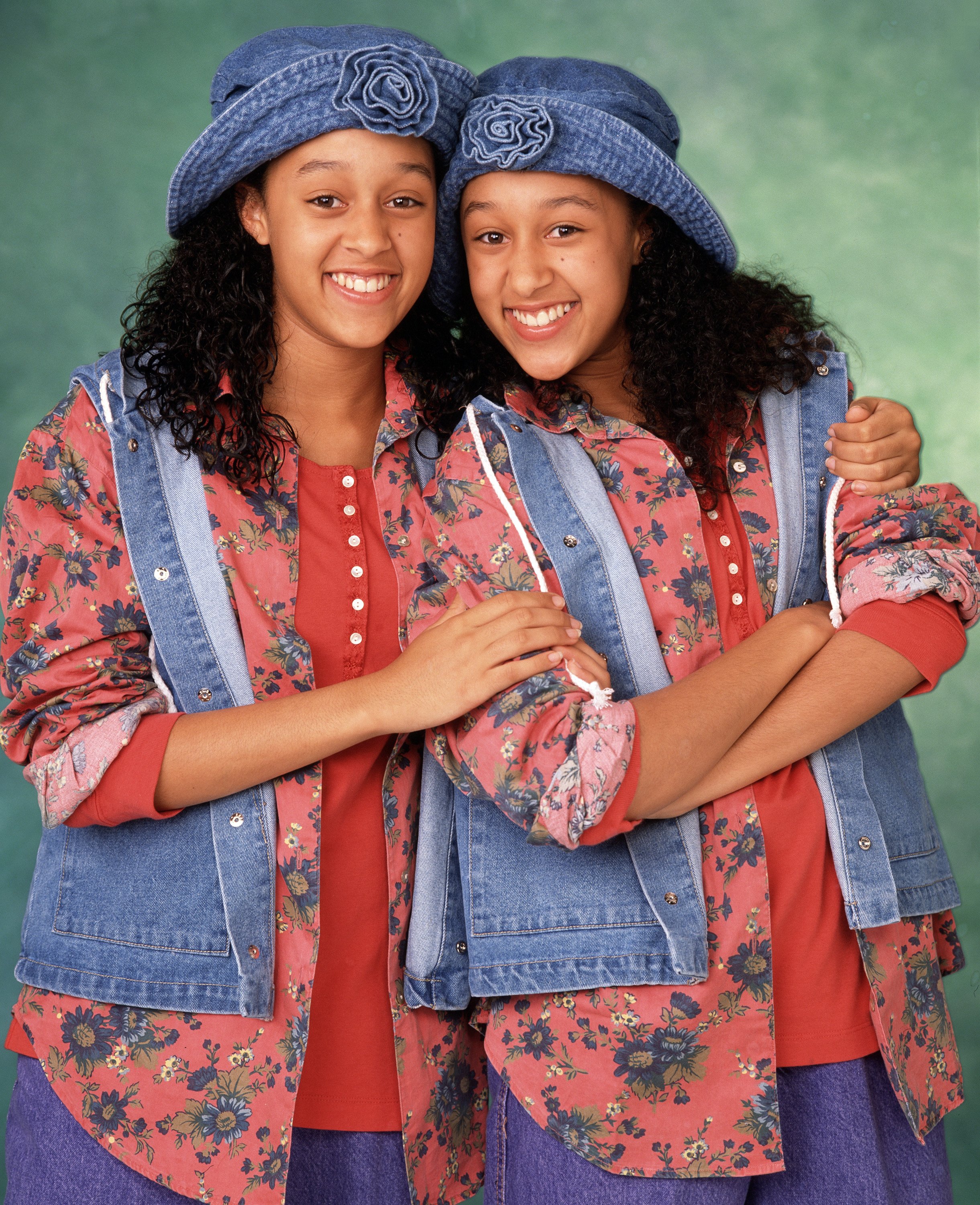 Tia Mowry and Tamera Mowry in Season one of "Sister, Sister" | Source: Getty Images
