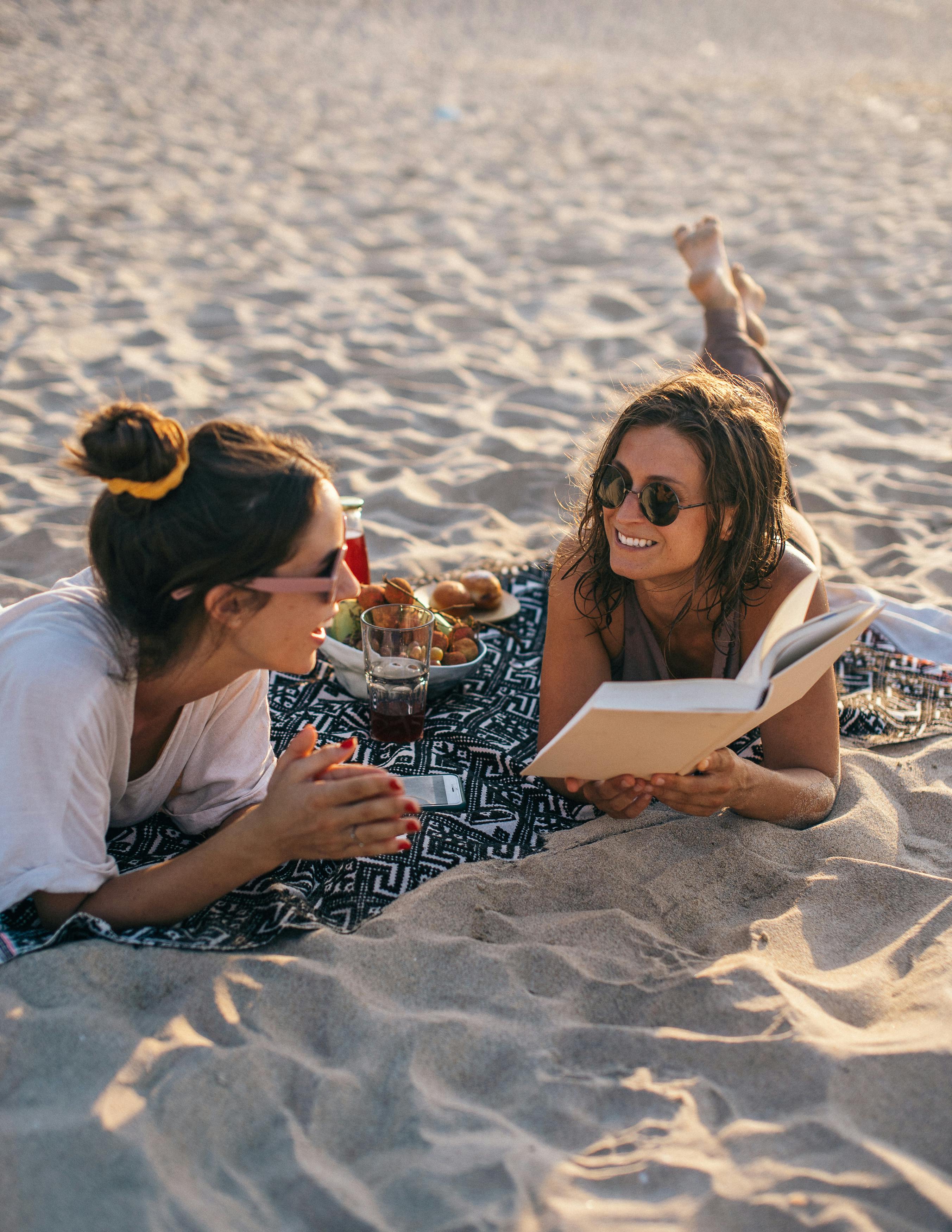 Best friends chatting on the beach | Source: Anna Tarazevich on Pexels