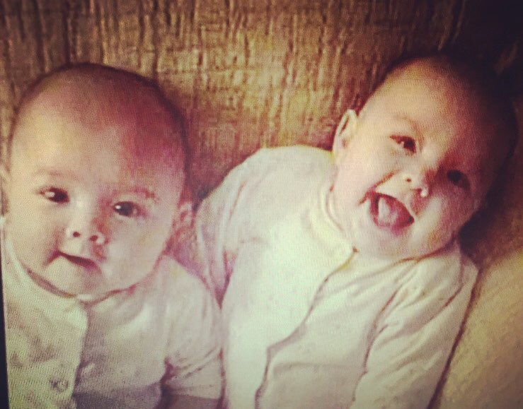 Cara Gosselin and her sister from a post dated October 8, 2016. | Source: Instagram/kateplusmy8