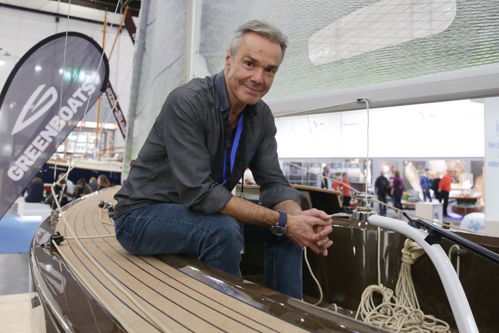 Hannes Jaenicke, Schauspieler, sitzt auf einem Boot während einer Pressekonferenz der Umweltschutzorganisation "Shark Allies" über die Bedrohung durch Haie auf der Messe "Boot Düsseldorf". (Foto von David Young) | Quelle: Getty Images für Aware Conference