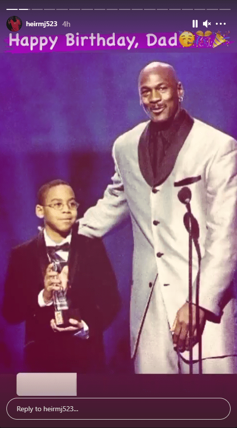 A photo of basketball star Michael Jordan and his son Jeffrey as a kid | Photo: Instagram/heirmj523