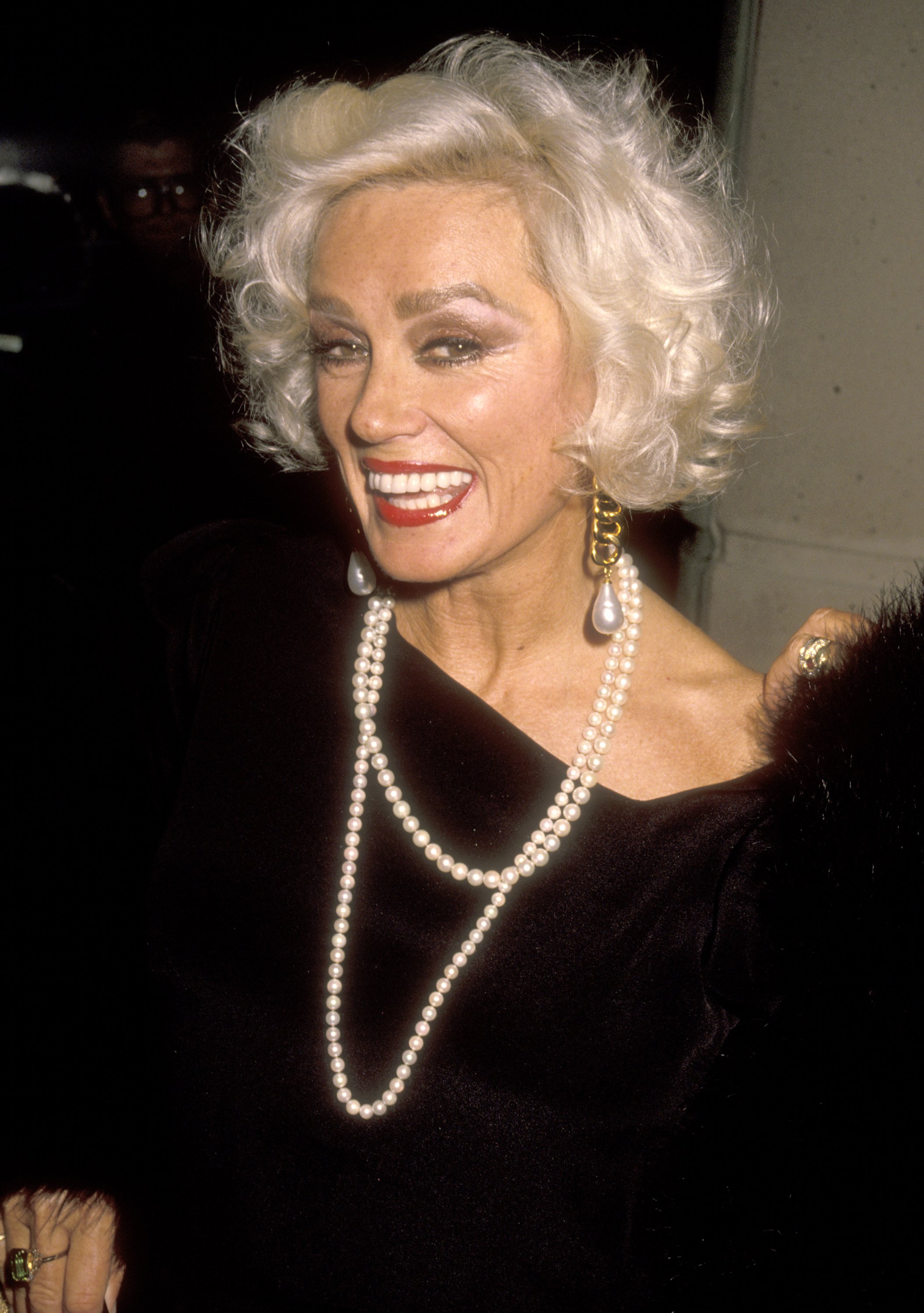 Mamie Van Doren on September 26, 1990 at Beverly Hilton Hotel in Beverly Hills, California | Source: Getty Images