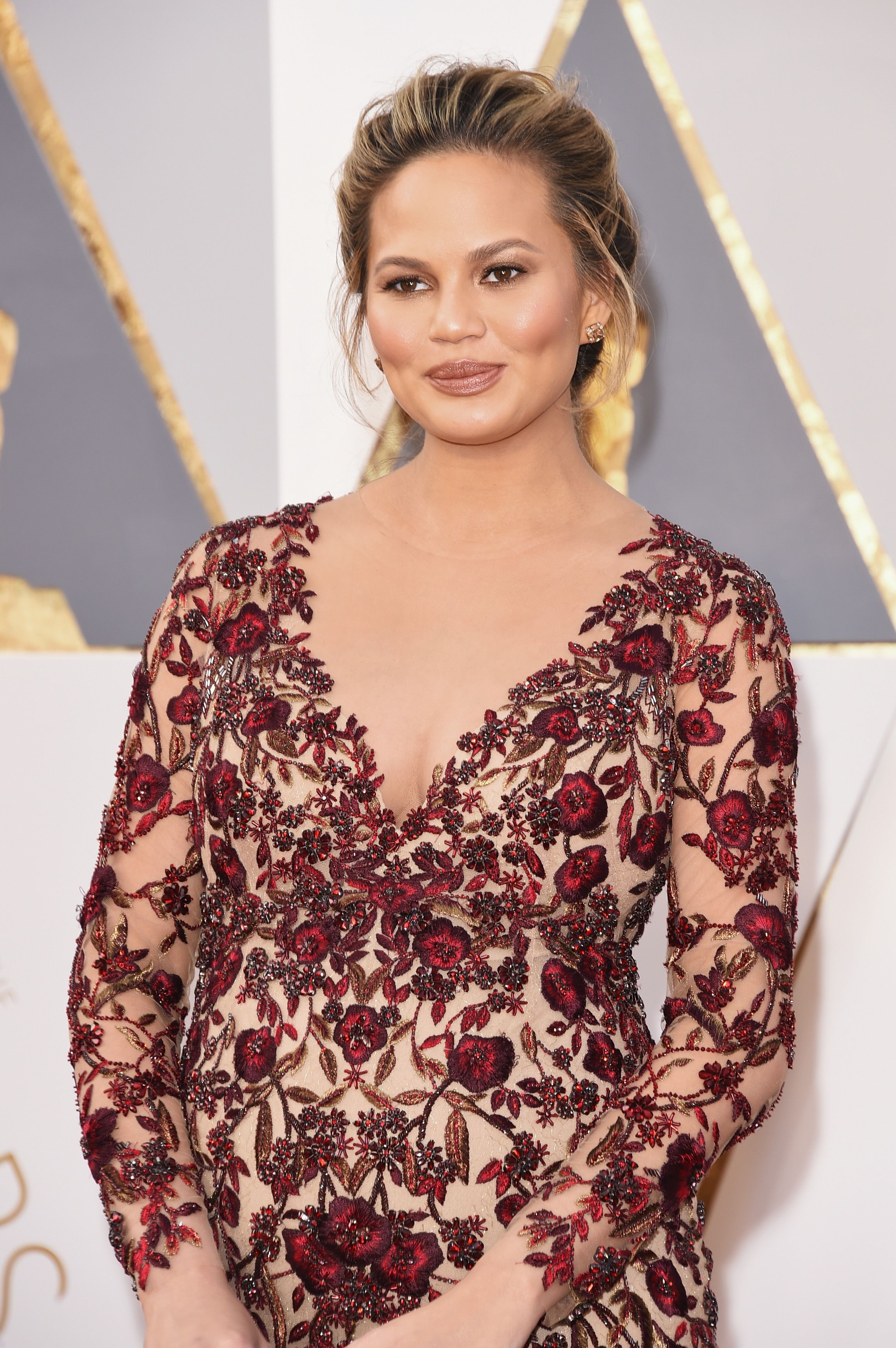 Chrissy Teigen at the Annual Academy Awards on February 28, 2016 in Hollywood. | Photo: Getty Images
