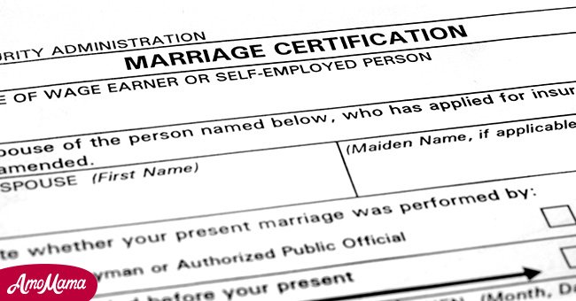 The marriage certificate | Source: Shutterstock
