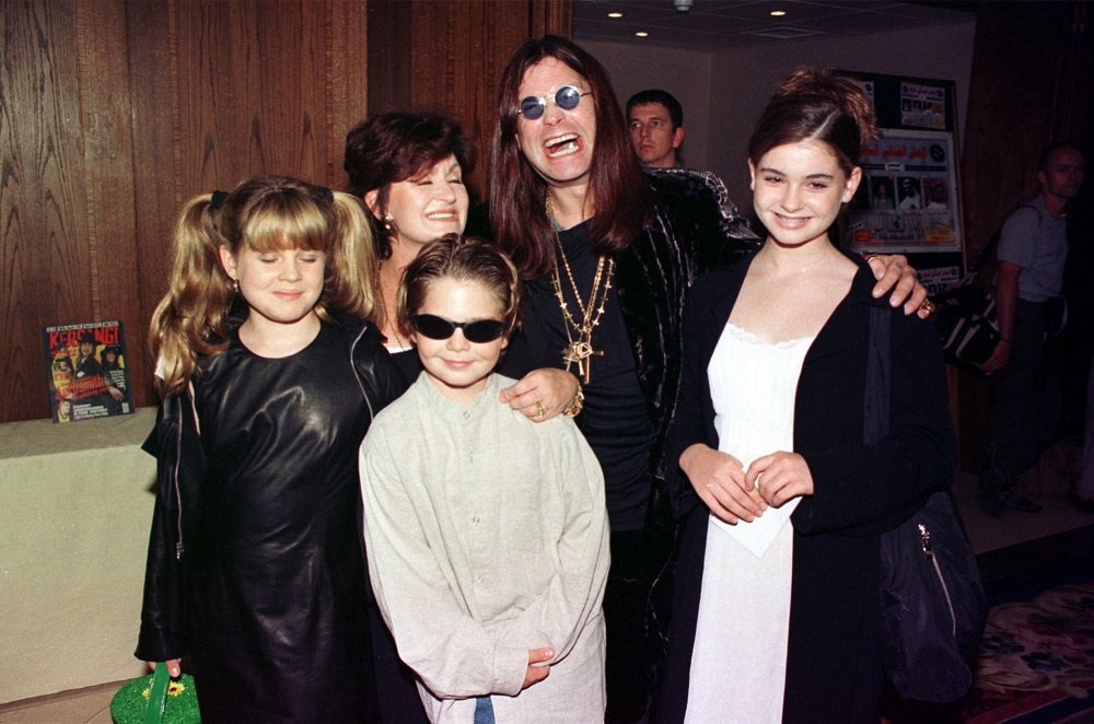 Ozzy Osbourne, wife Sharon, and their chldren Kelly, Jack and Aimee Osbourne at the Kerrang Awards 1997 in London. | Image: Getty Images.
