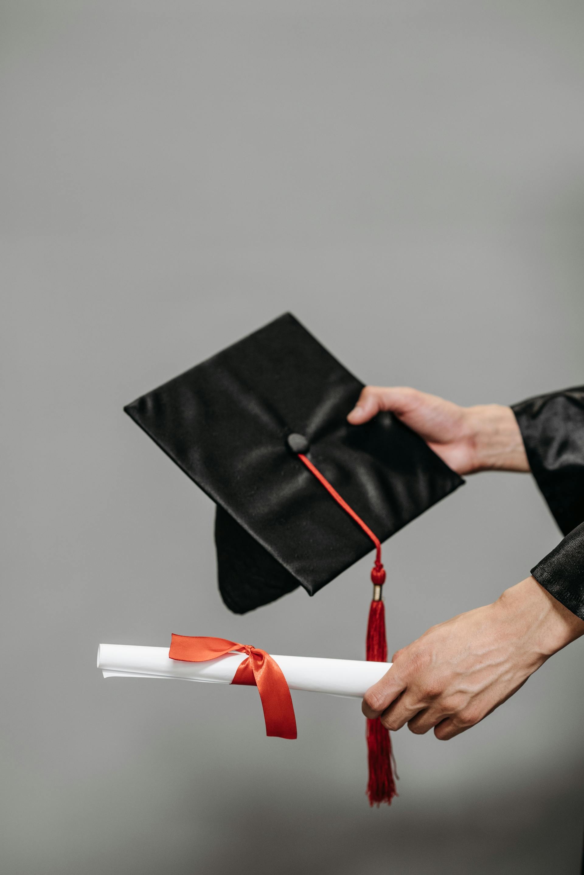 A graduation cap and degree | Source: Pexels