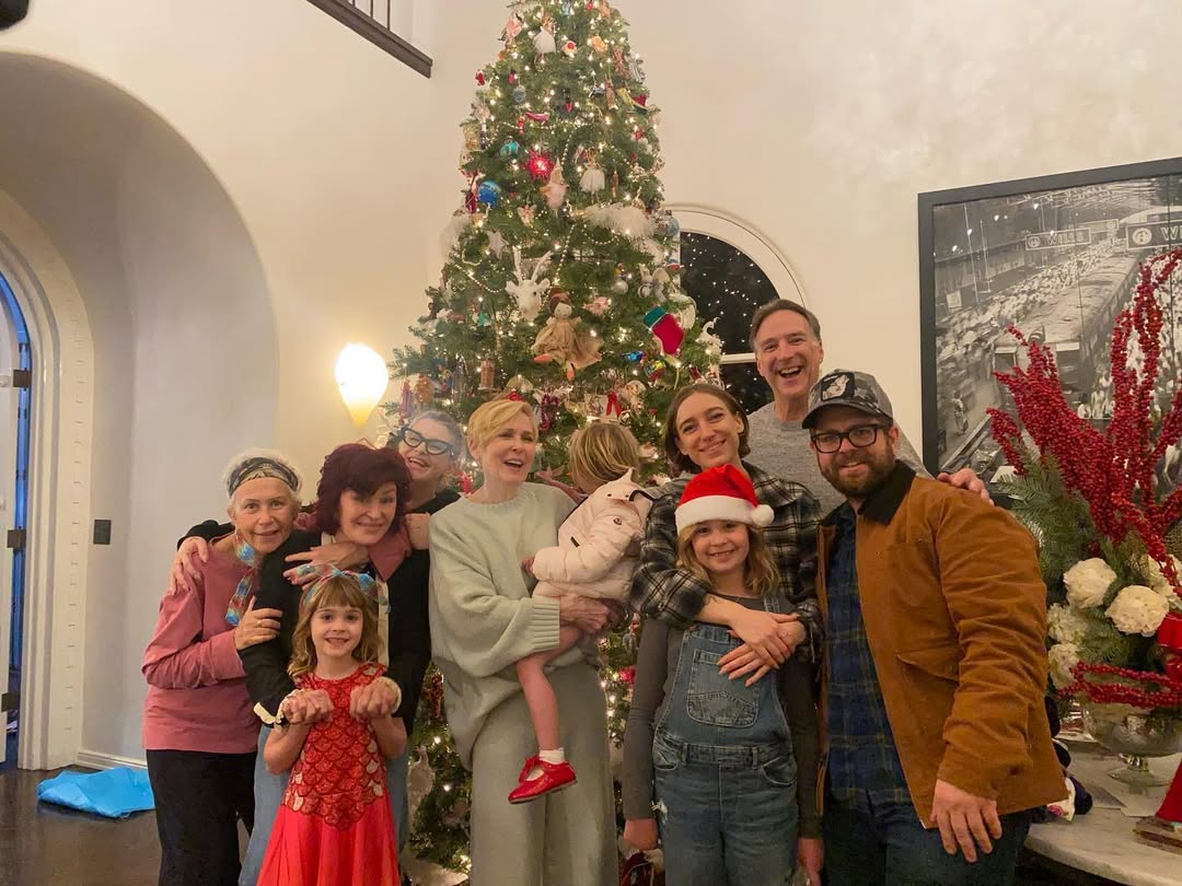Ozzy and Sharon Osbourne with their children and grandchildren from a post dated December 25, 2021. | Source: Instagram/jackosbourne