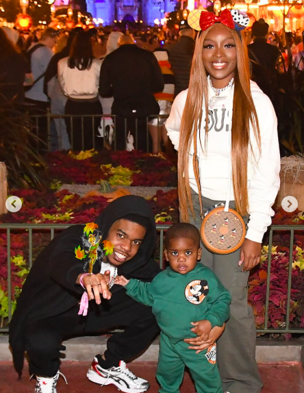 Lil Poppa and Toie Roberts with their son, posted on March 3, 2026. | Source: Instagram/t4ysav