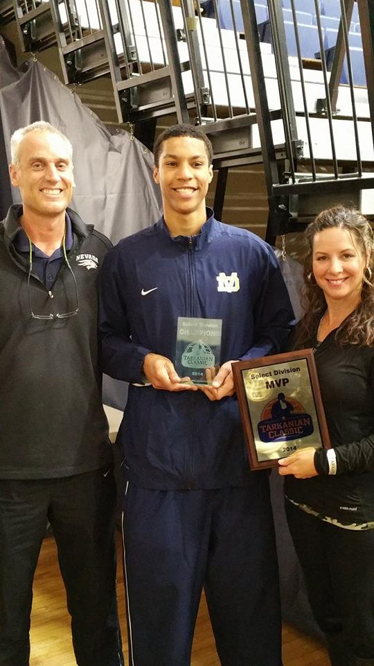 Brandon Clarke with his stepdad, Bryan Triplett, and his mom, Whitney Triplett, posted on December 21, 2014. | Source: Facebook/Whitney Triplett