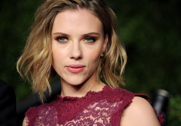L'actrice Scarlett Johansson à la Sunset Tower le 27 février 2011 à West Hollywood, Californie. | Photo : Getty Images