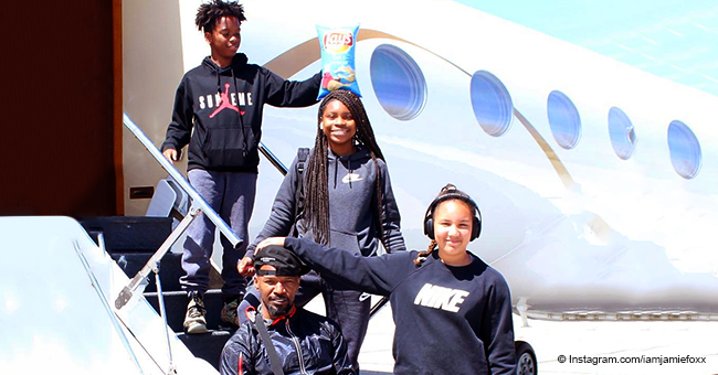Jamie Foxx with His 'Road Dogs' Daughter Annalise and Family (Photo)