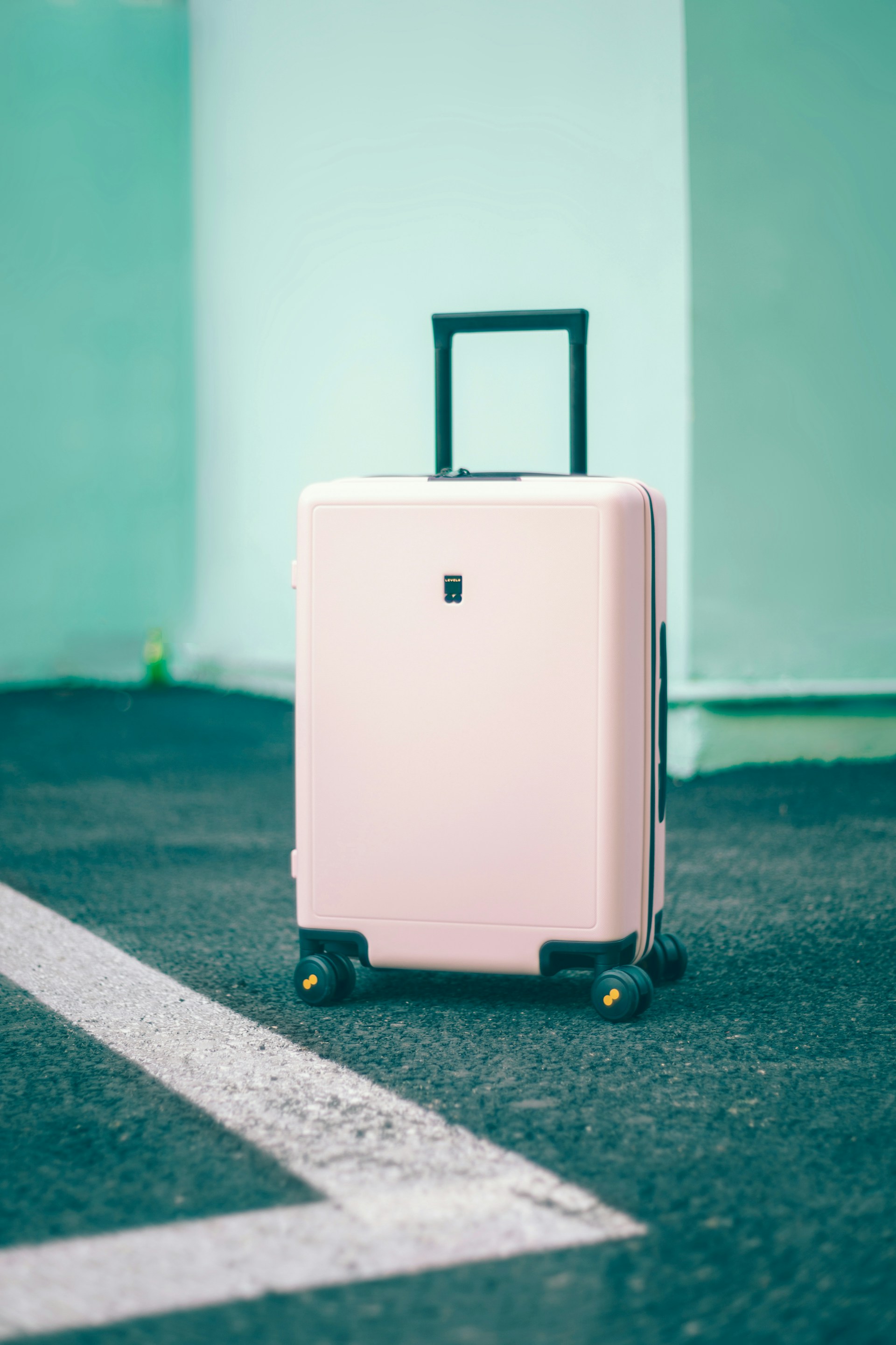 A packed suitcase | Source: Unsplash