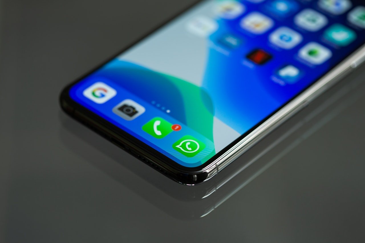 Allan's phone starting pinging with video after video. | Source: Pexels