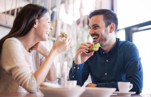 Paula was immediately interested in Curtis while they had lunch. | Source: Shutterstock