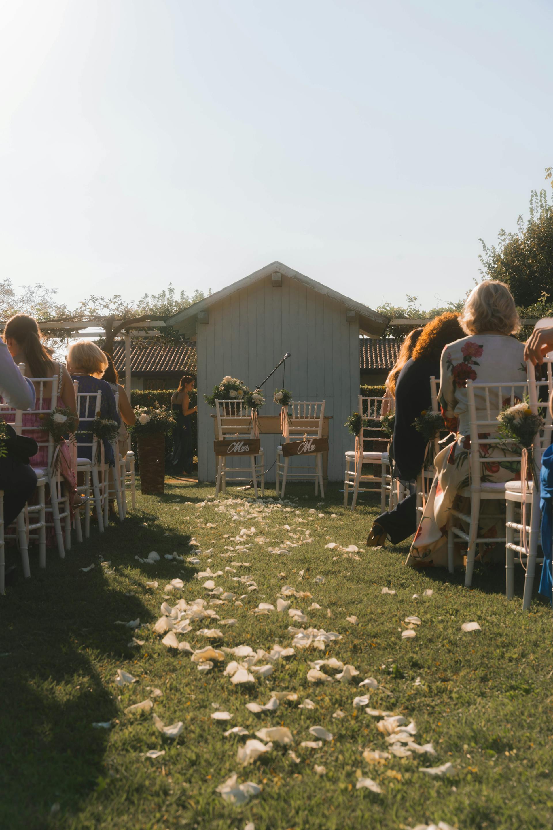 Guests at a backyard wedding | Source: Pexels