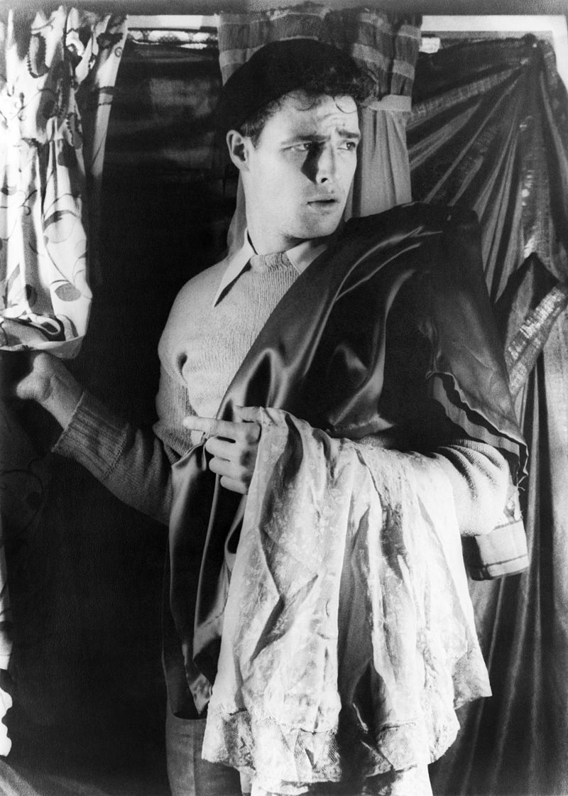 Marlon Brando on the set of the Broadway production of "A Streetcar Named Desire" | Source: Getty Images