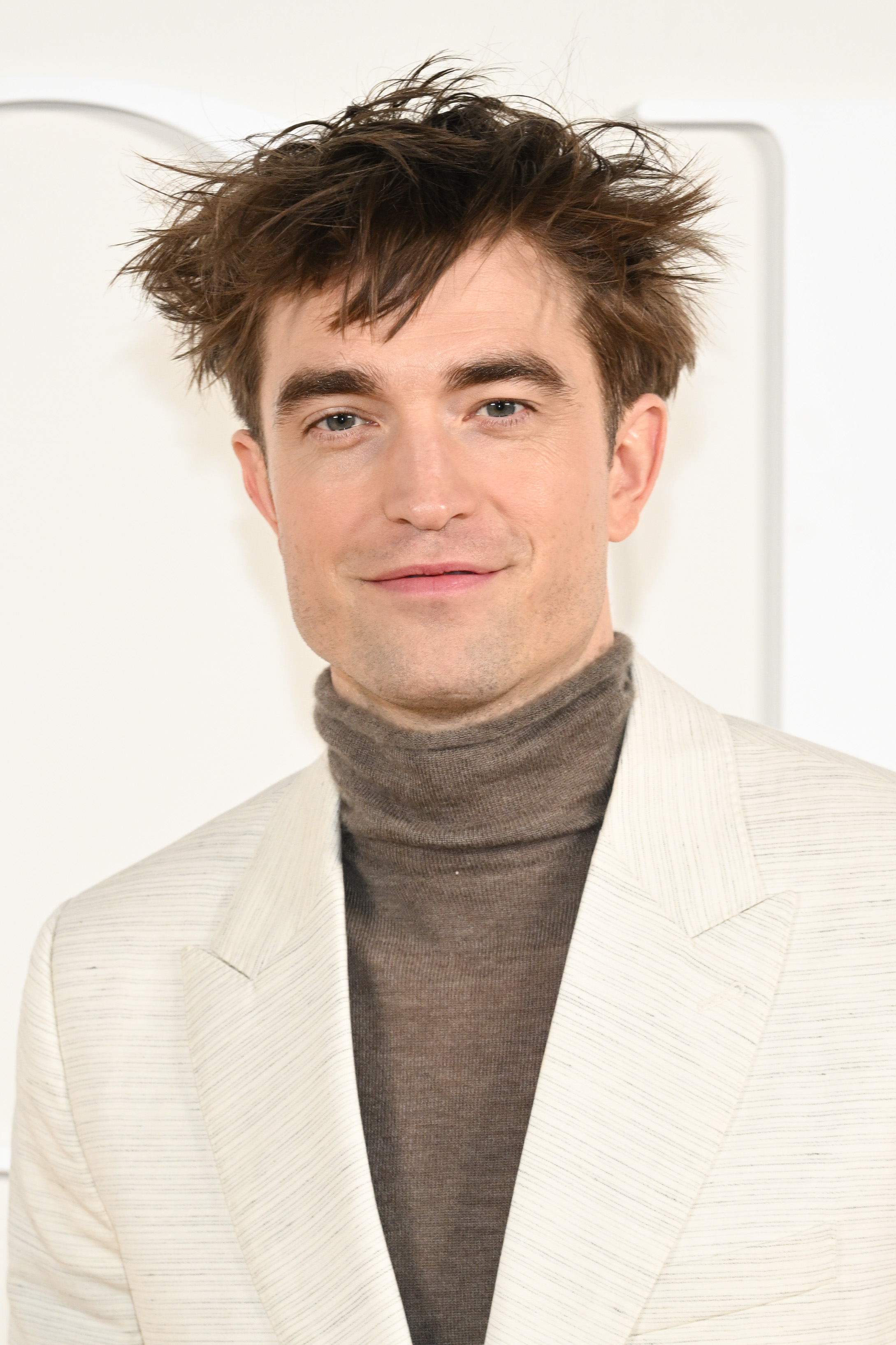 Robert Pattinson at the Dior Fall 2023 Menswear Show on December 3, 2022, in Giza, Egypt. | Source: Getty Images