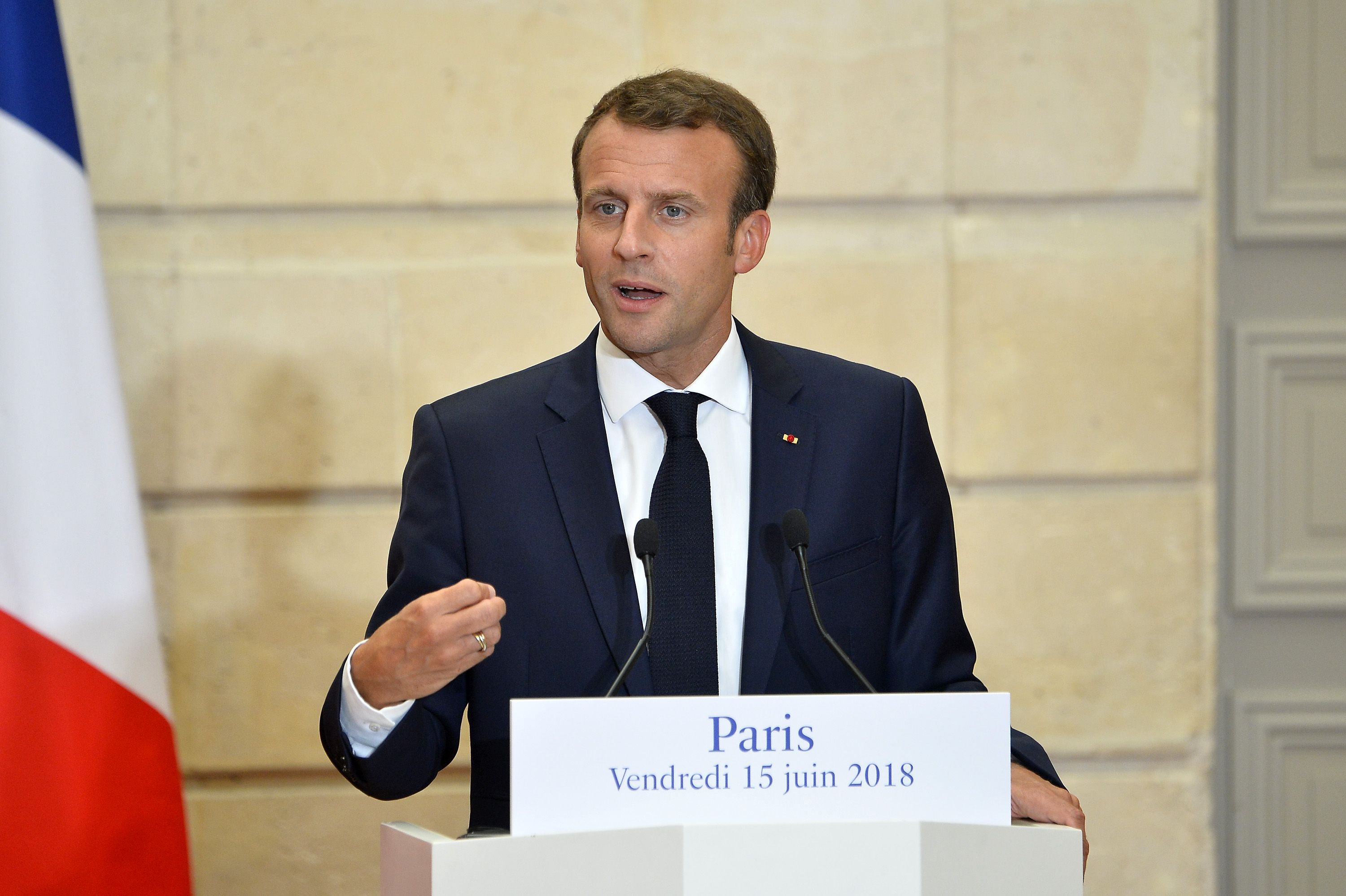 Age Maximum Pour Etre President En France Pass sanitaire : certains accusent le Président français d’instaurer