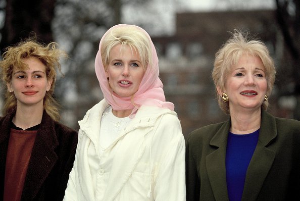 Julia Roberts, Daryl Hannah, and Olympia Dukakis on a promotional shoot for the film "Steel Magnolias" at Berkeley Square on February 1990 in London, England.  | Photo: Getty Images