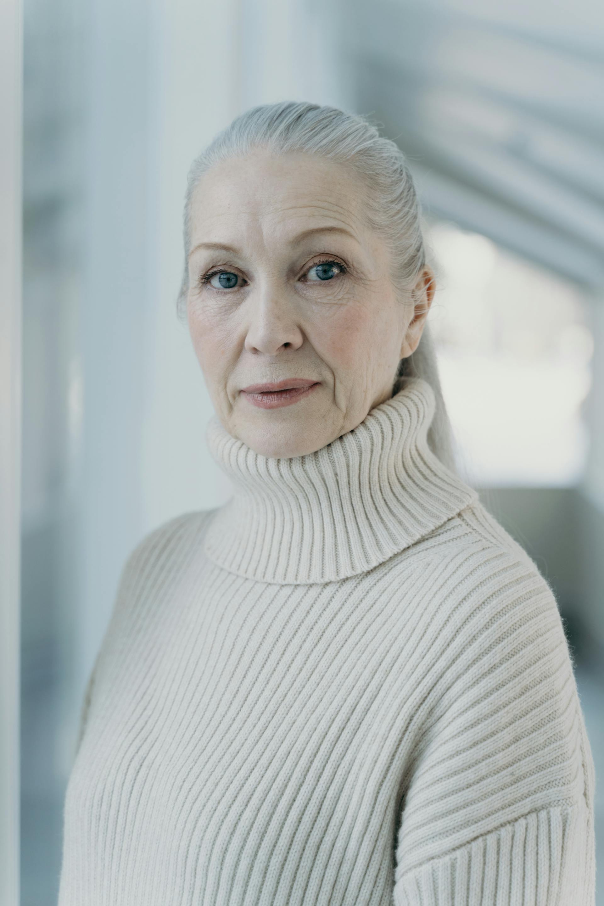 A woman looking at the camera | Source: Pexels