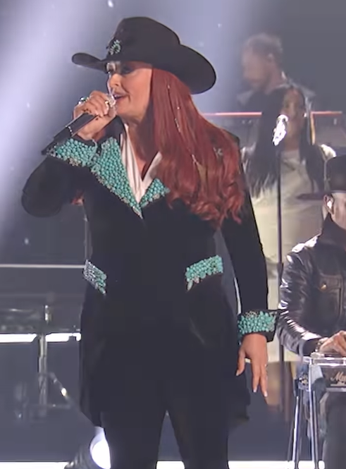Wynonna Judd performs on American Idol, from a clip dated May 20, 2024 | Source: Instagram/americanidol