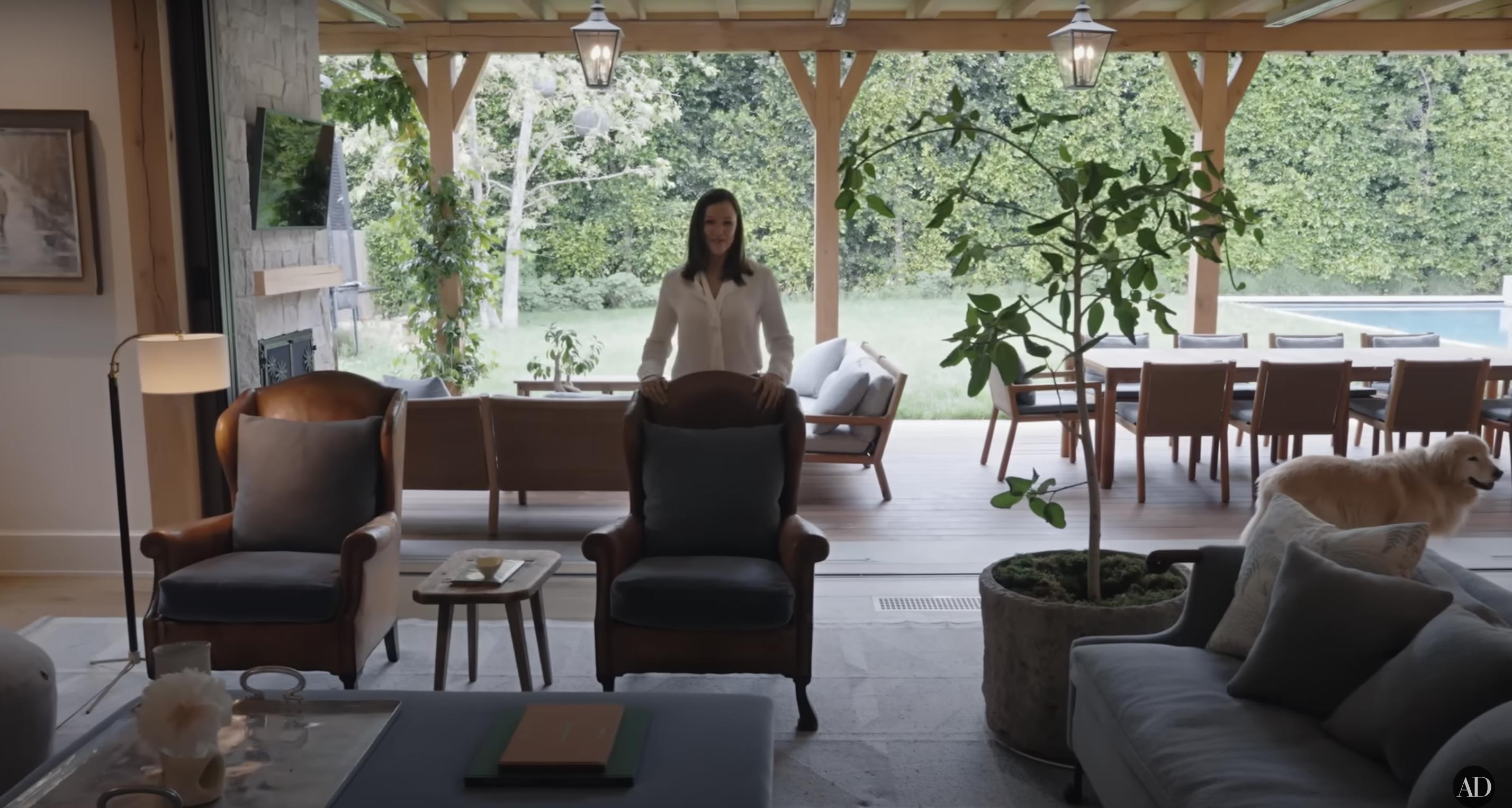 Jennifer Garner gives a tour of her Los Angeles farm-styled house, dated September 3, 2024 | Source: YouTube/@Archdigest