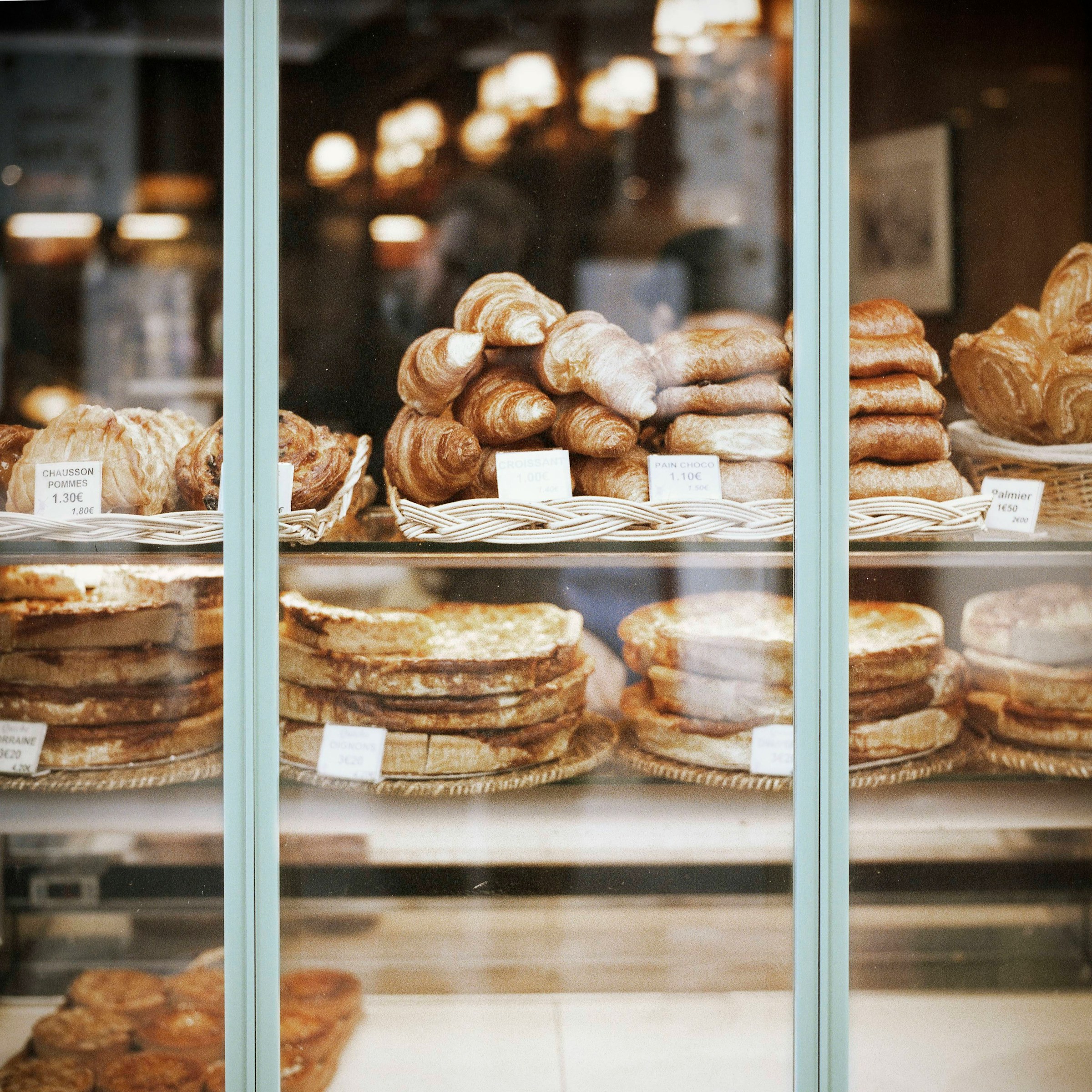 A display at a bakery | Source: Unsplash