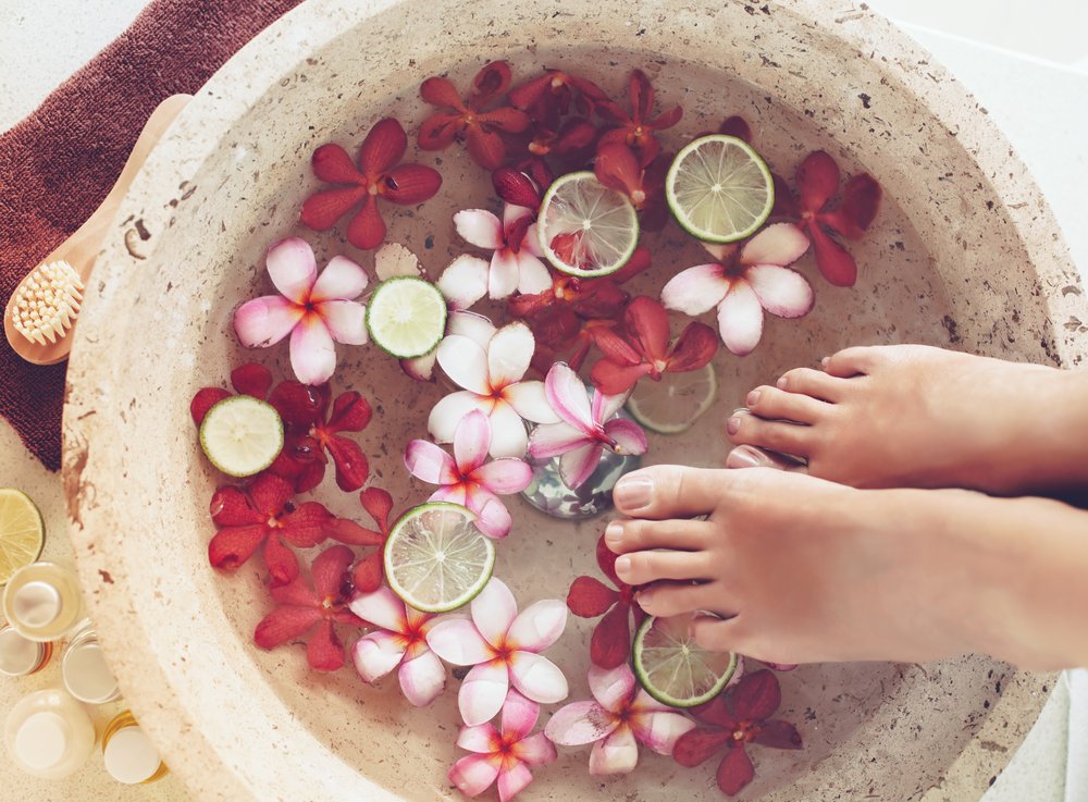 Un bain de pieds. | Photo : Shutterstock